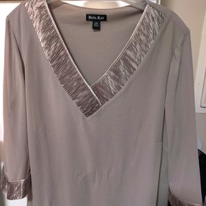 Women's blouse